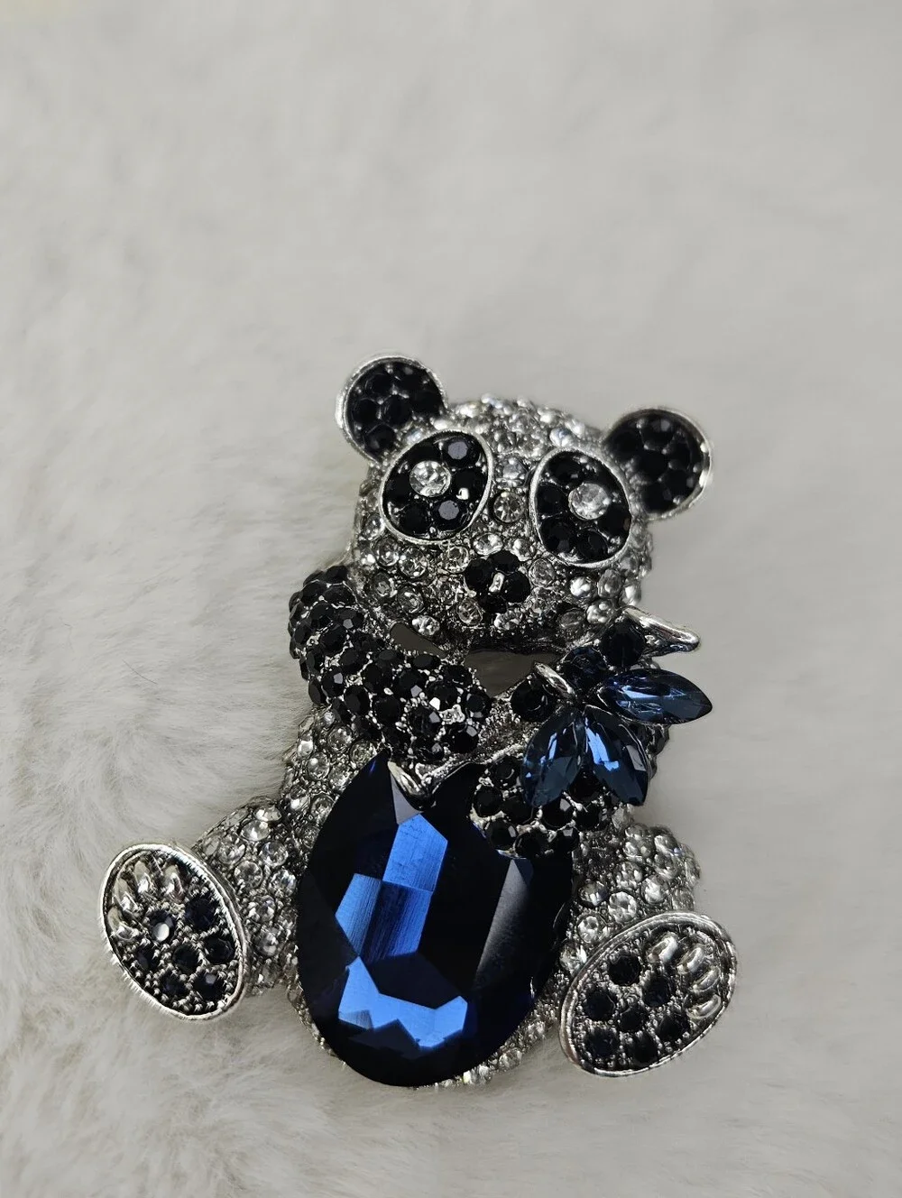 NWOT Austrian Crystal Panda Bear Brooch Pendant